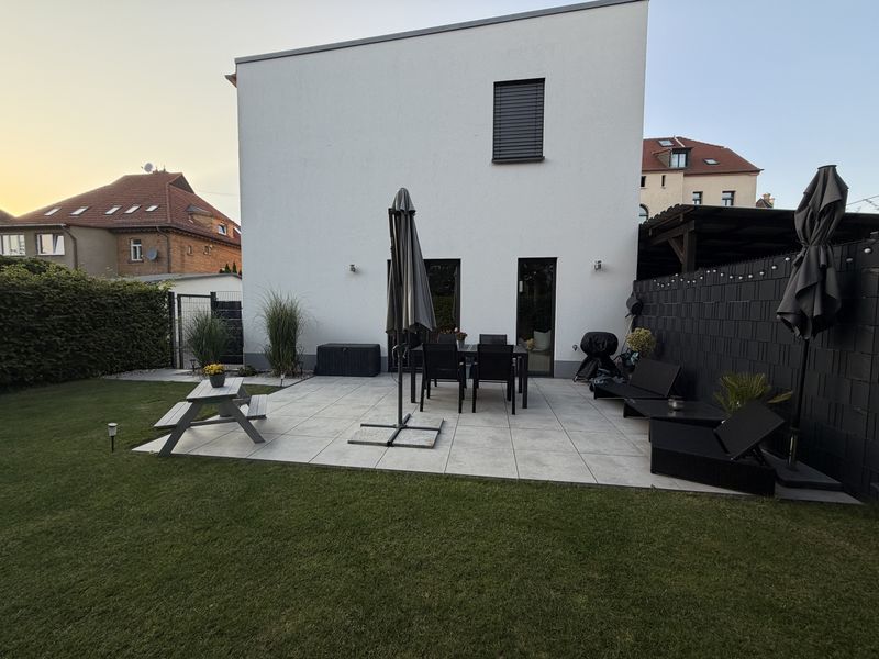 Platz zum Entfalten: Großzügiges Einfamilienhaus in Borsdorf